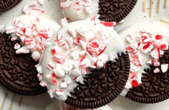 PEPPERMINT OREOS – The Southern Woman Cooks